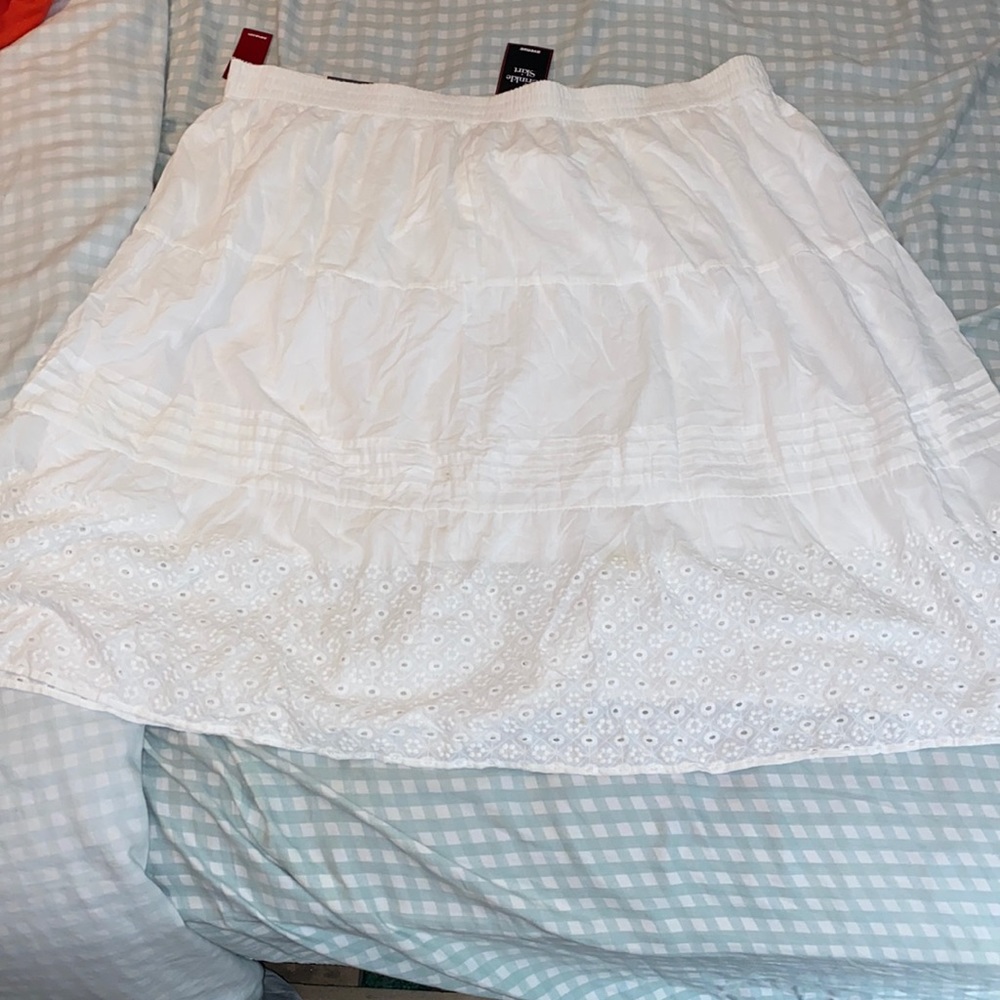 Avenue skirt